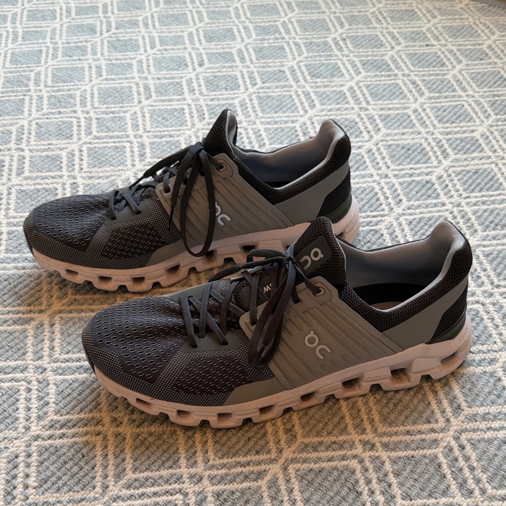 On Running Men's Cloudswift Black and Gray - EUC, Size 11.5